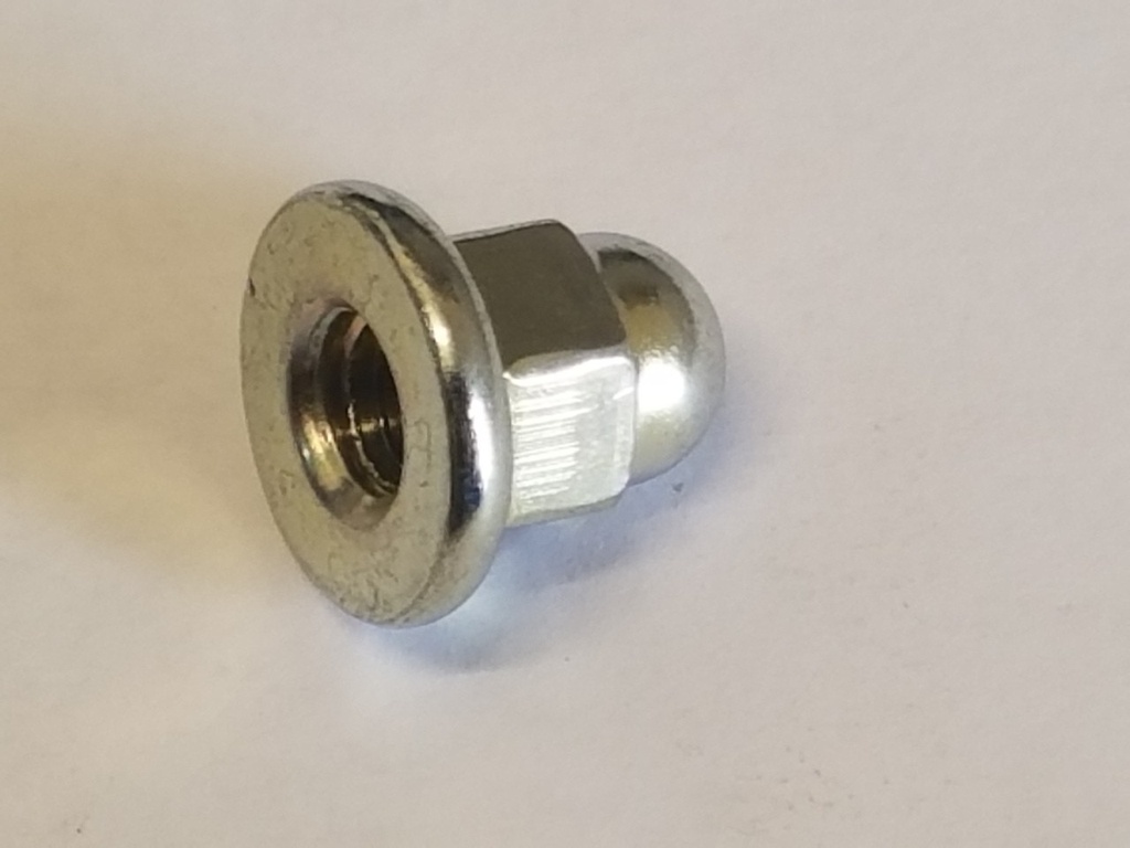 TUERCA TAPA VALVULA 14B