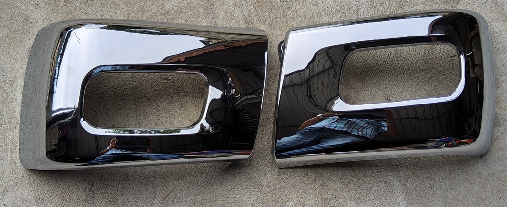 ESQUINA PARACHOQUES FUSO 12 C/A RH CROM 