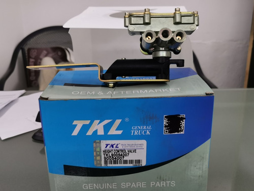 [TKL90054007] VALVULA NIVELADORA